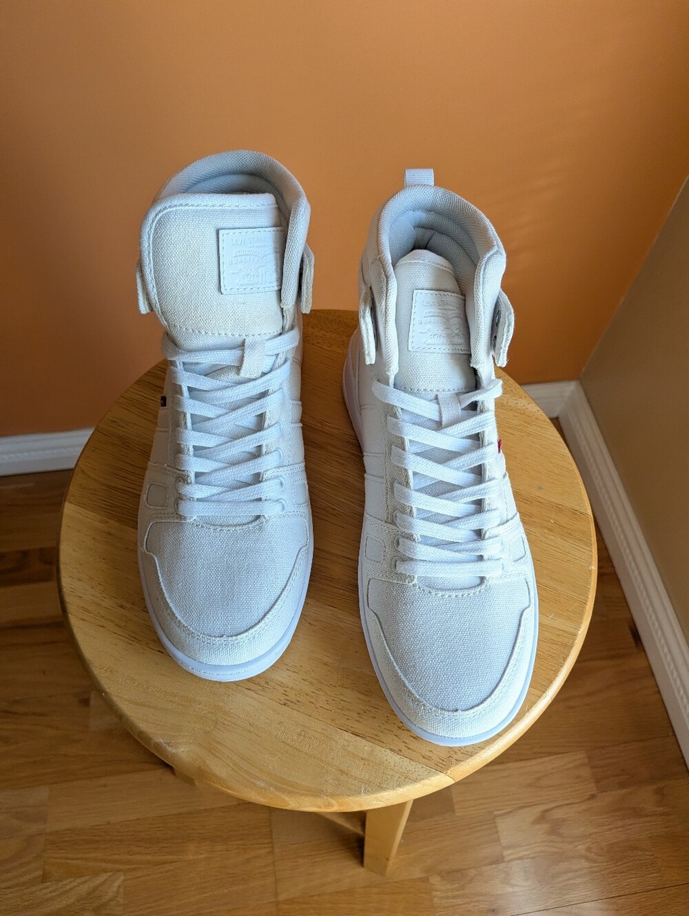 Levi Strauss & Co. White High-Top Casual Sneakers size 8